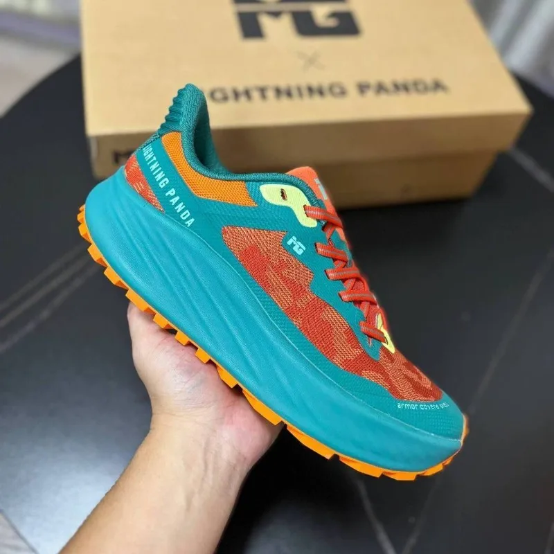 Nuove Scarpe Sportive Classich - Sports Equipment Resale recensione e prezzo