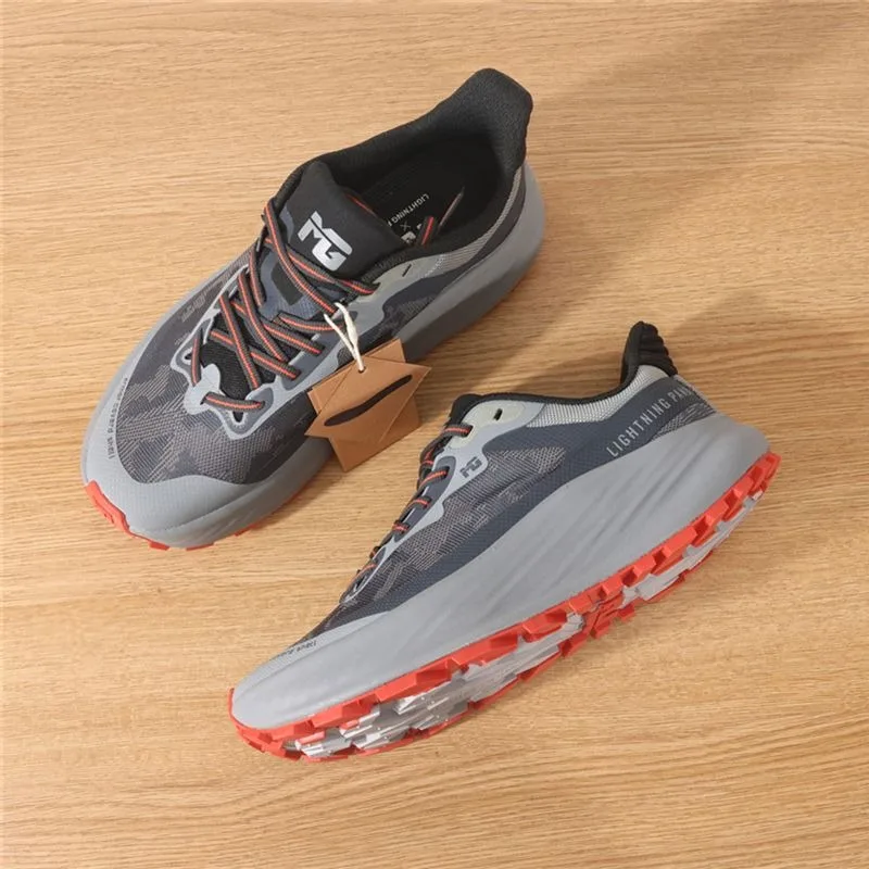 Nuove Scarpe Sportive Classich - Sports Equipment Resale recensione e prezzo